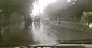 Thunderstorm leaves 26 dead